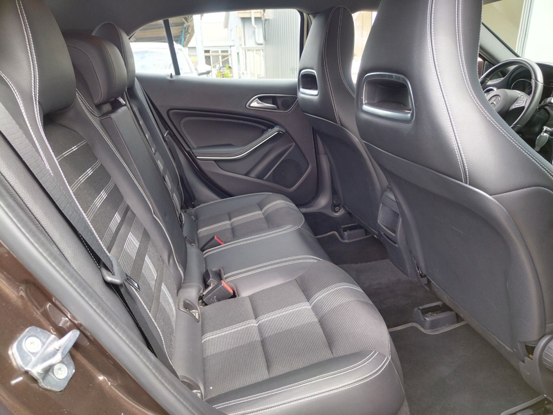 Mercedes-Benz GLA 200 +GARANTIE+CARPLAY+LED+NAVI+SHZ+CAM+PDC — photo 14