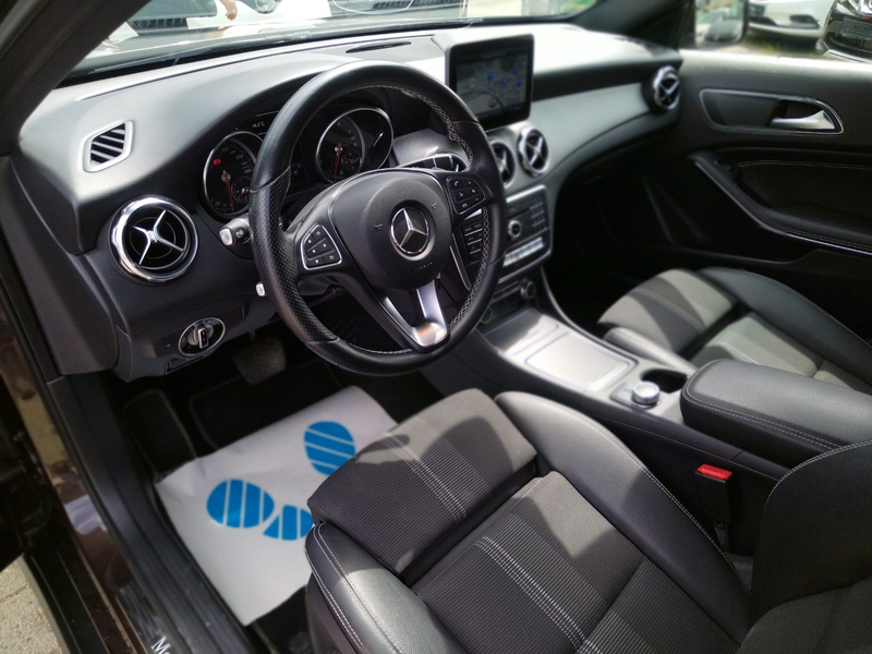Mercedes-Benz GLA 200 +GARANTIE+CARPLAY+LED+NAVI+SHZ+CAM+PDC — photo 10