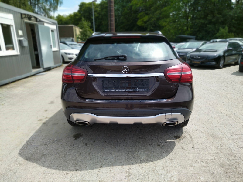 Mercedes-Benz GLA 200 +GARANTIE+CARPLAY+LED+NAVI+SHZ+CAM+PDC — photo 6