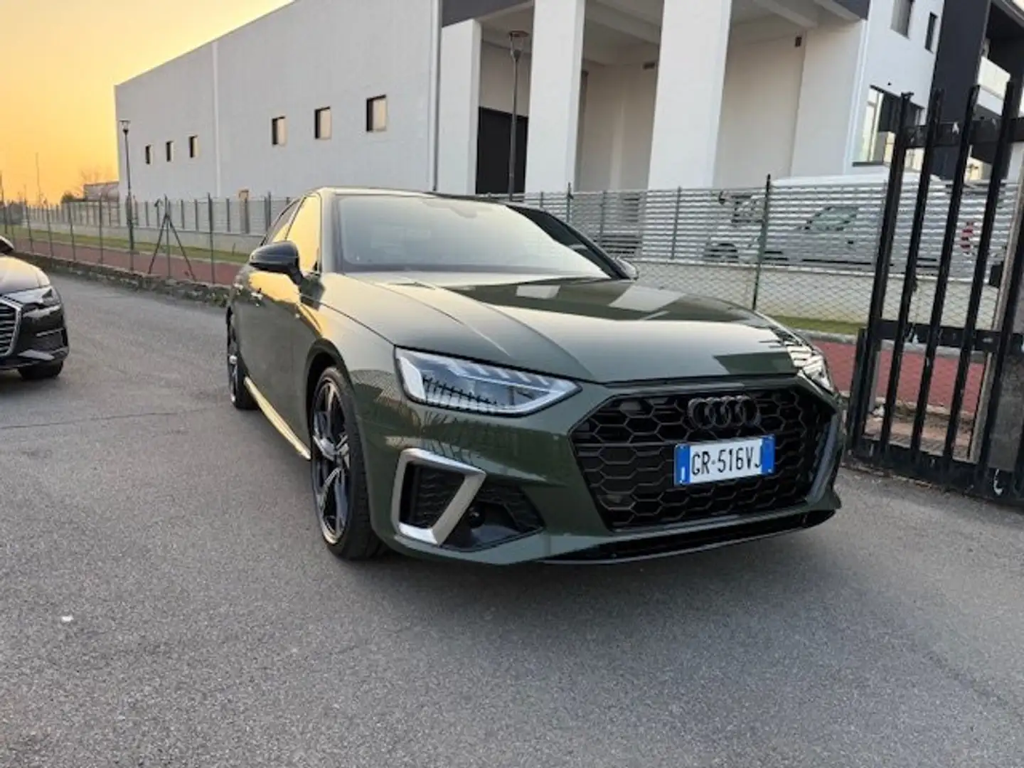 Audi A4 A4 30 2.0 tdi mhev S line edition 136cv s-tronic Verde - 1