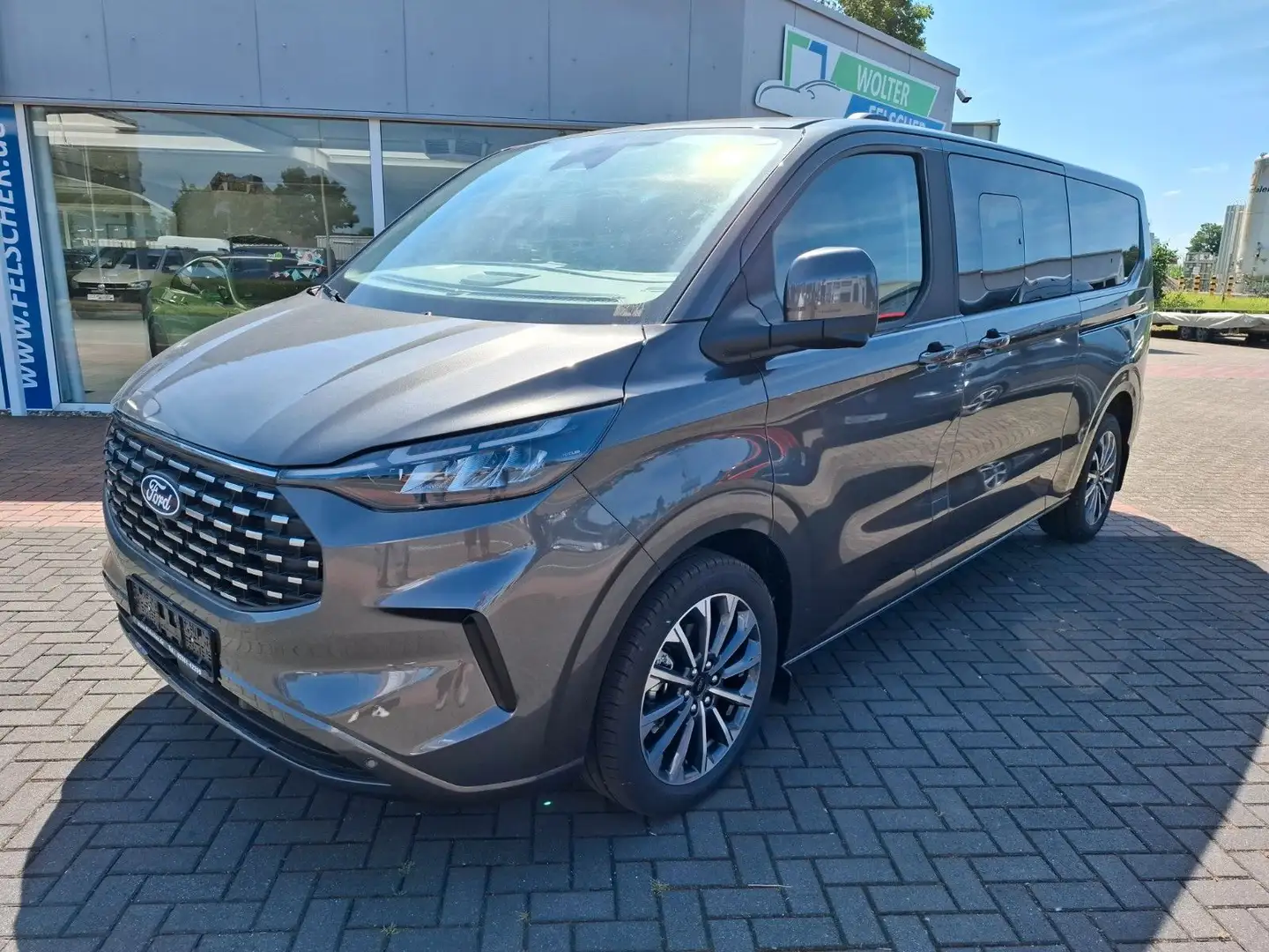 Ford Tourneo Custom L2  Titanium X  Schlechtwegepaket Gris - 1
