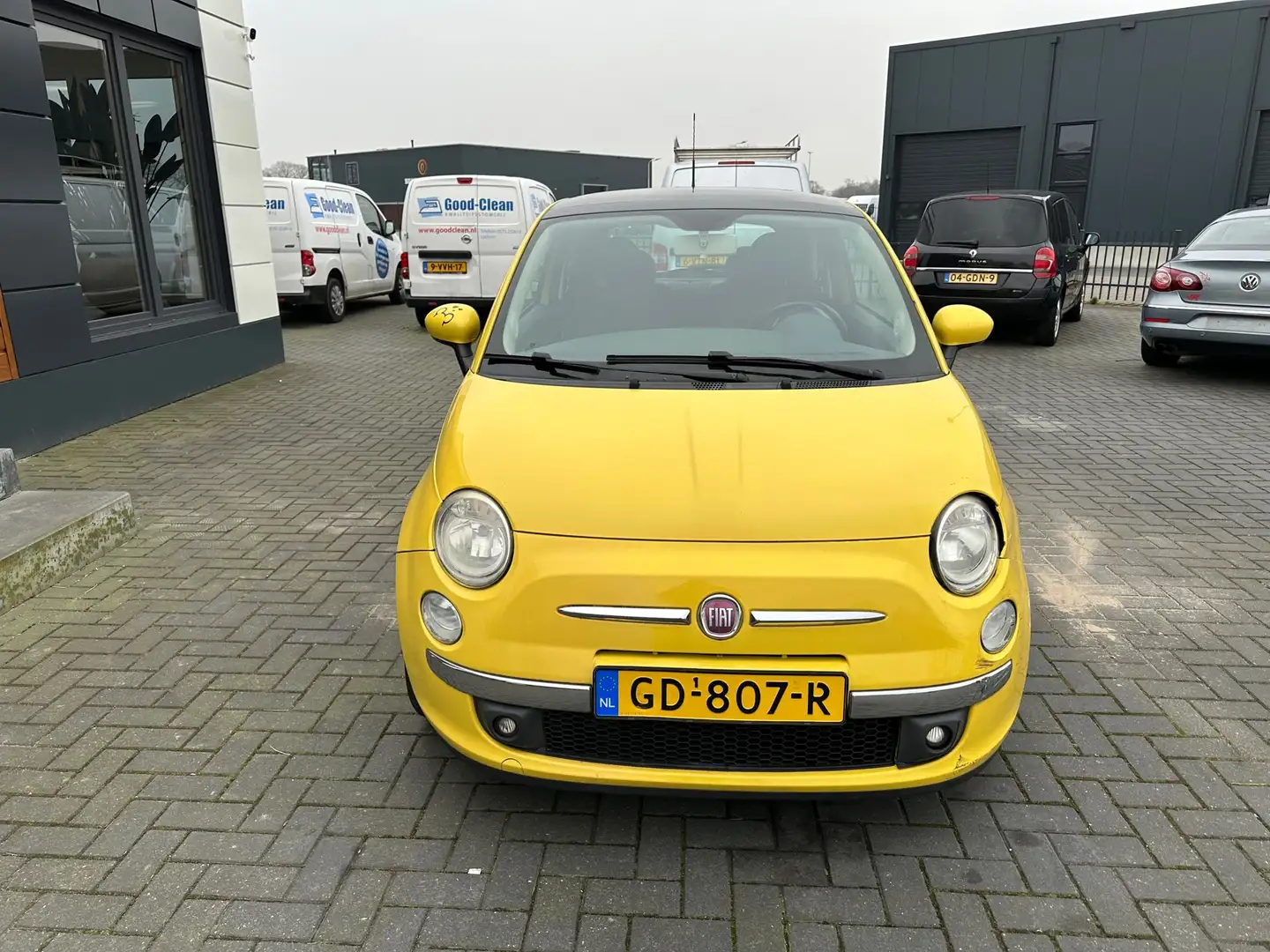 Fiat 500 0.9 TwinAir Lounge Panoramadak 140.000km Airco Yellow - 2