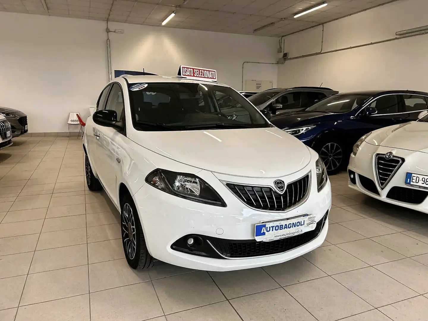 Lancia Ypsilon PLATINO 1.0 FireFly Hybrid SPOTICAR Bianco - 2