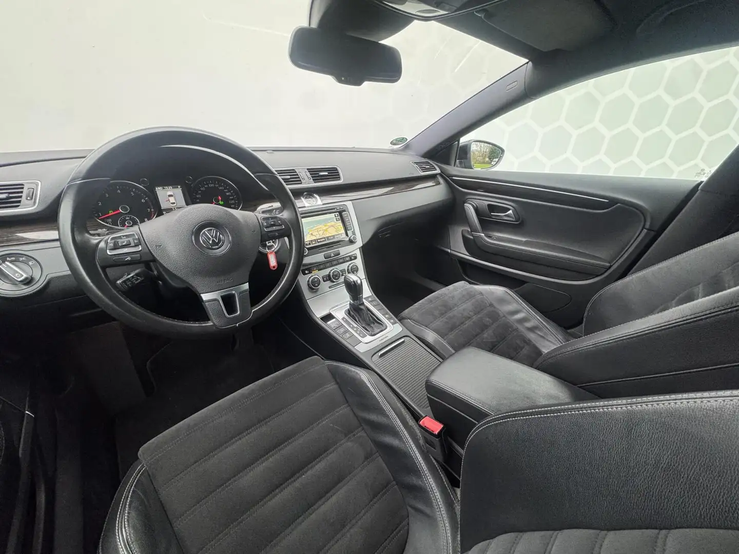 Volkswagen CC 3.6 V6 4Motion Zwart - 2
