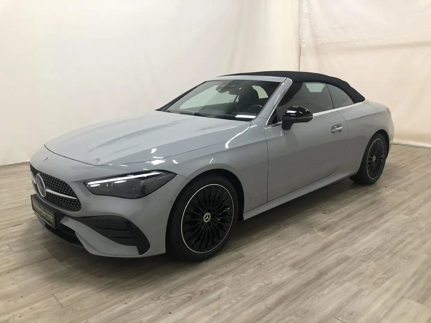 Mercedes-Benz CLE 200 AMG Cabrio NIGHT*DIGITAL LIGHT*Burmester Grau - 2