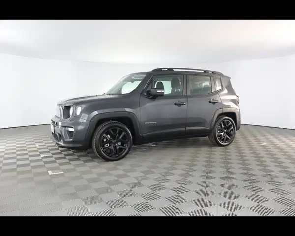 Jeep Renegade 1.5 Turbo T4 MHEV Summit