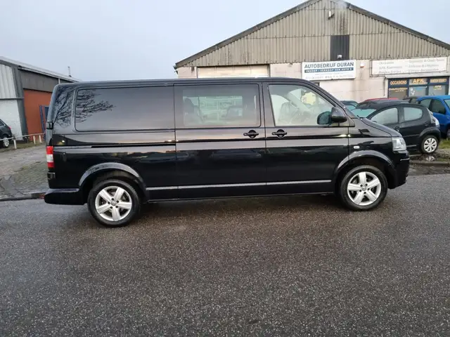 Volkswagen Transporter view 12