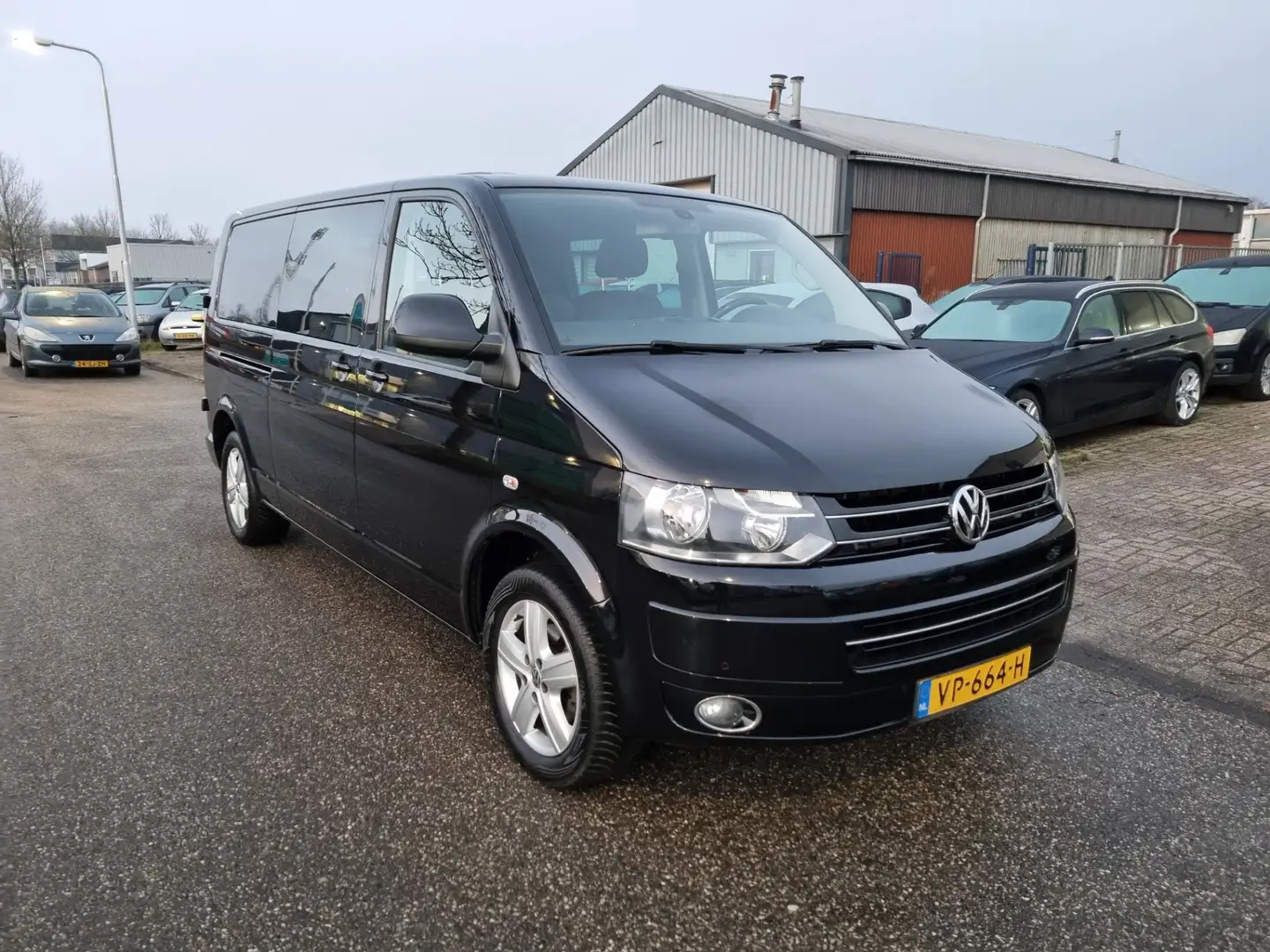 Volkswagen Transporter 2.0 TDI L2H1 DC 140pk Aut. Airco Bj:2015 NAP! - 2