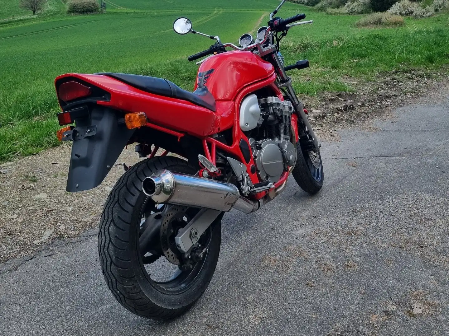 Suzuki Bandit 600 Червоний - 2