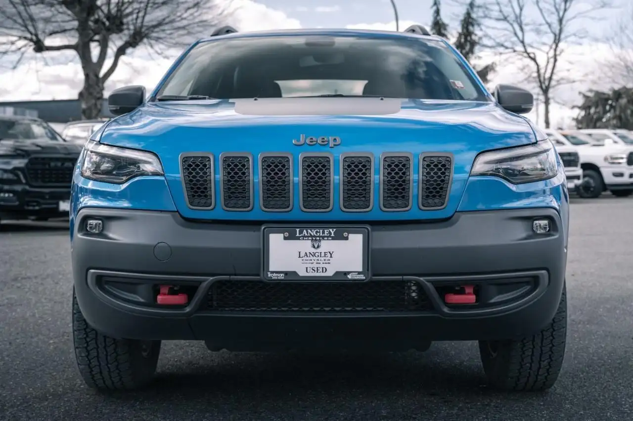 Jeep Cherokee снимка Jeep Cherokee