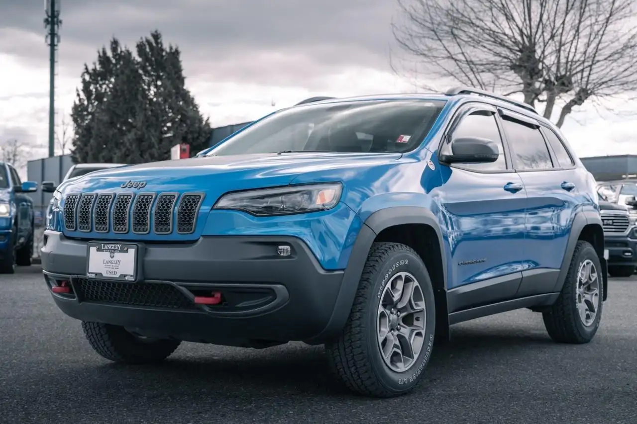Jeep Cherokee снимка Jeep Cherokee