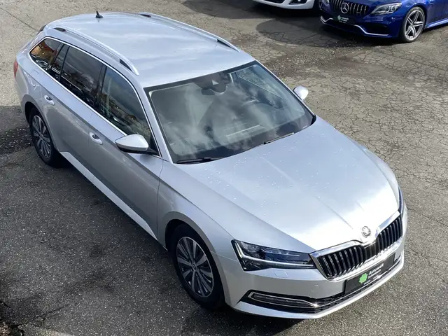 Skoda Superb Combi Style 2.0 TDI DSG ACC MATRIX PDC