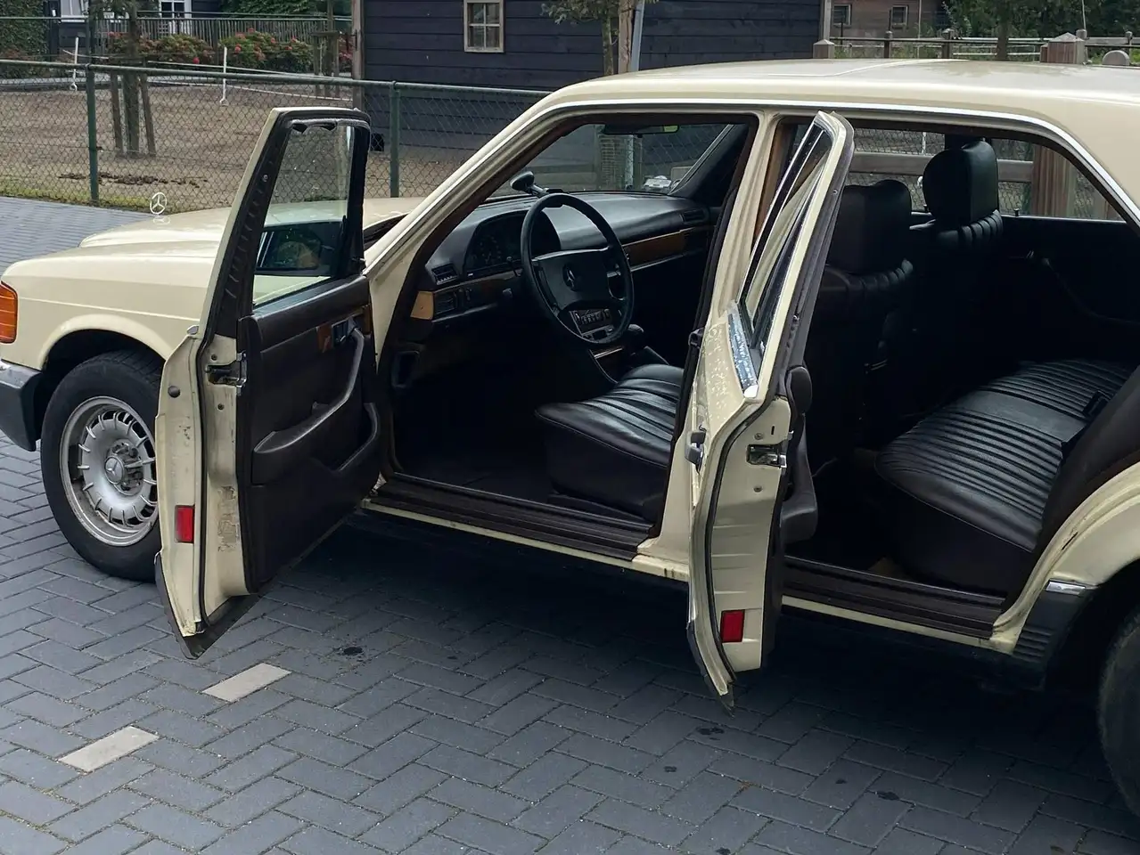 Mercedes-Benz 300 SD, foto 7