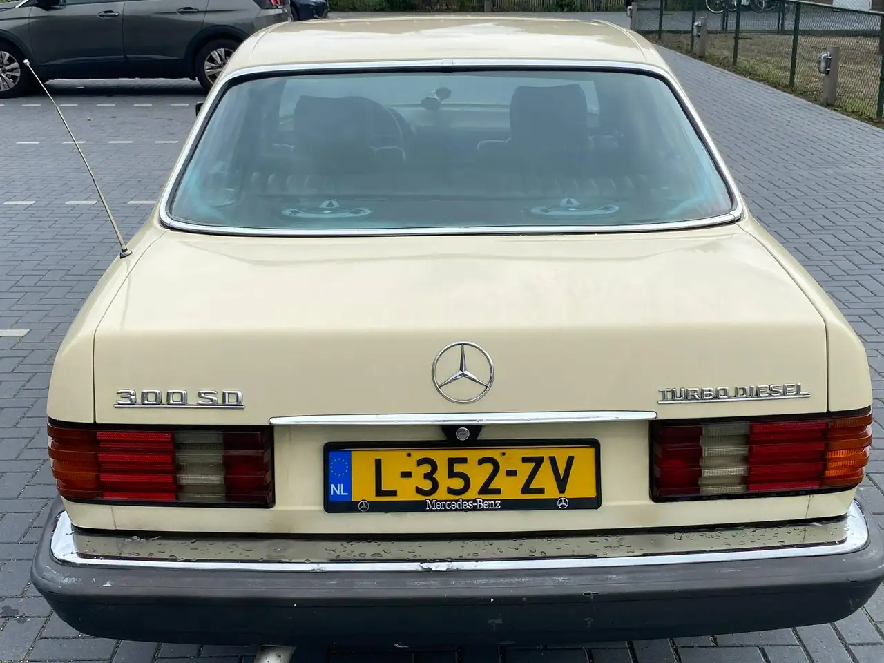 Mercedes-Benz 300 SD, foto 5