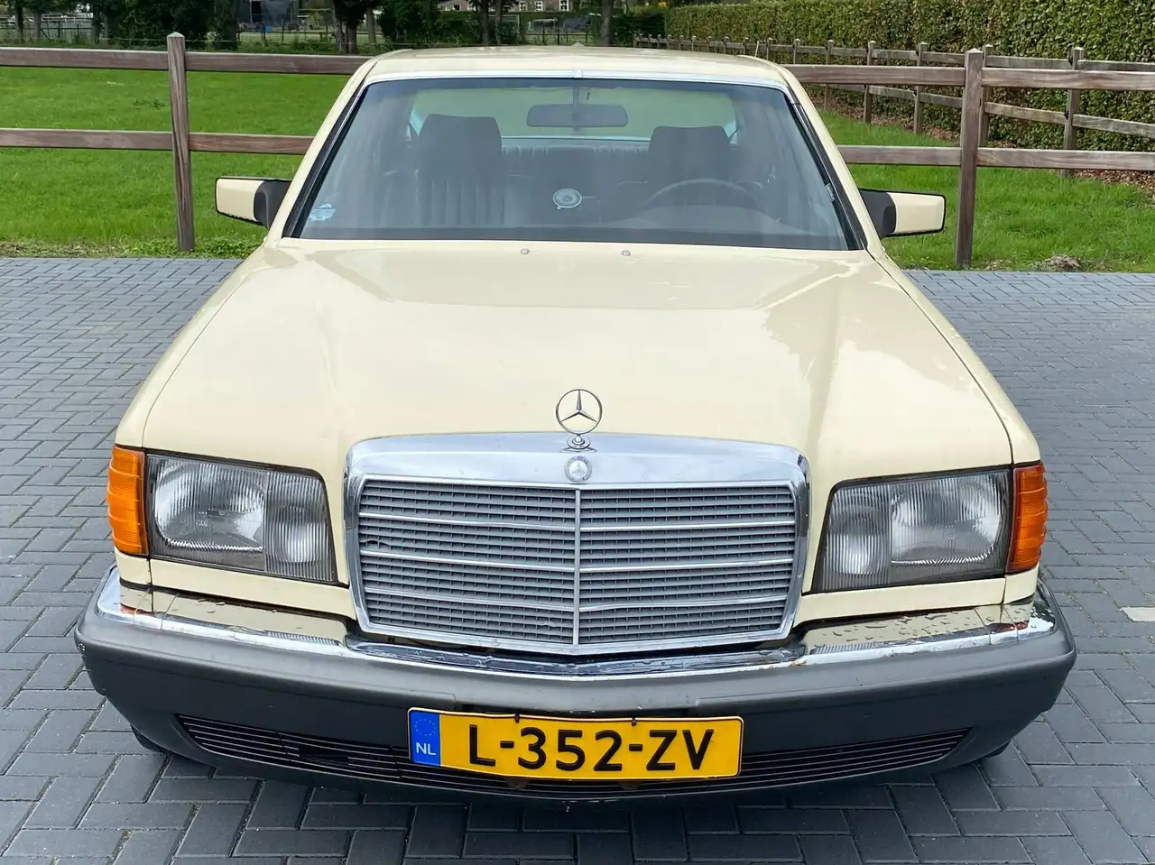 Mercedes-Benz 300 SD, foto 2