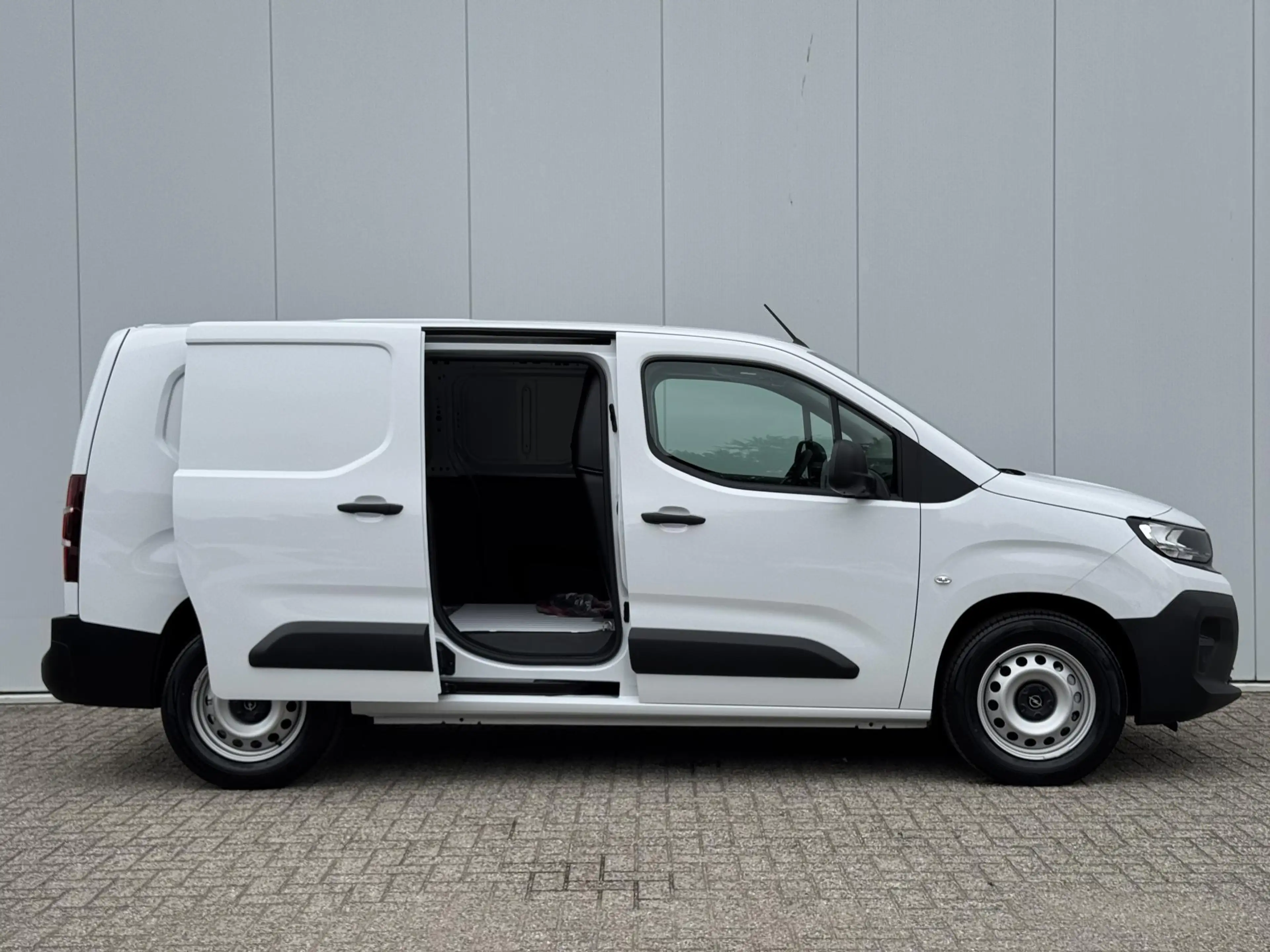 Opel Combo-e Electric 136 L2 50kWh | Parkeersensoren | Airco | — photo 5