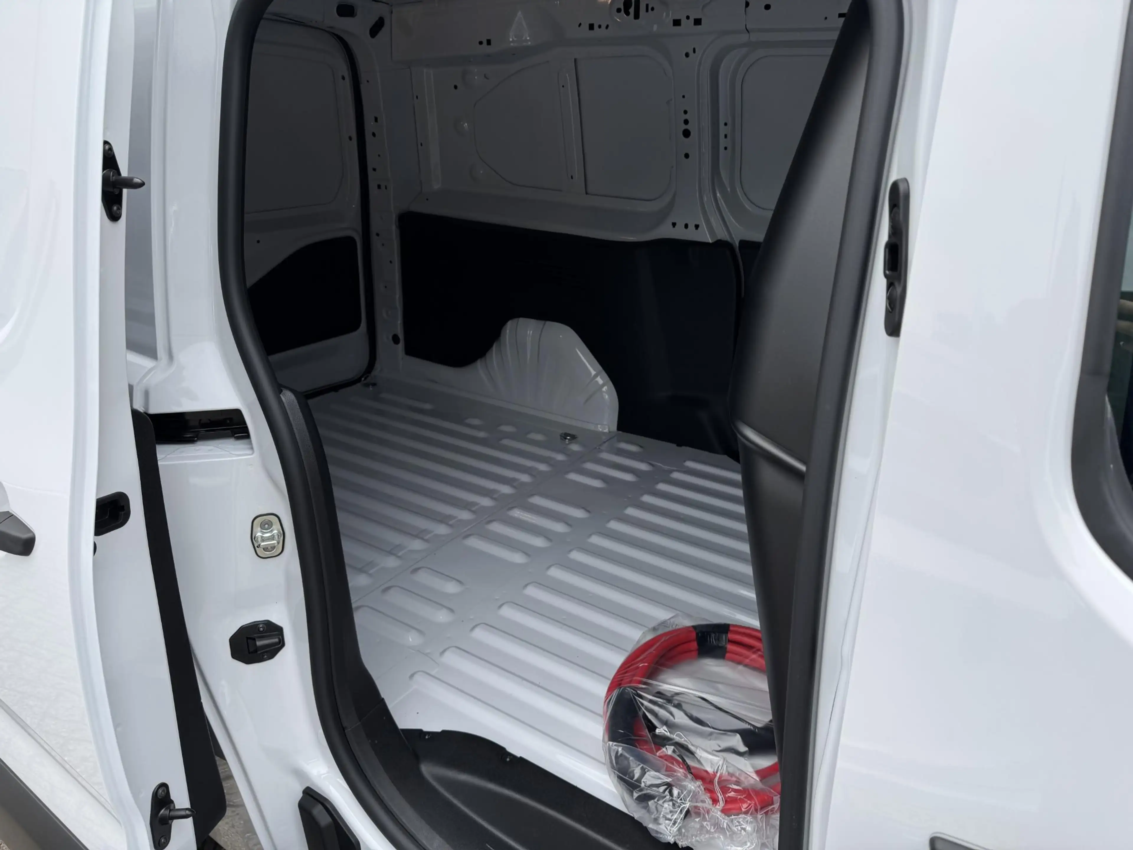 Opel Combo-e Electric 136 L2 50kWh | Parkeersensoren | Airco | — photo 12