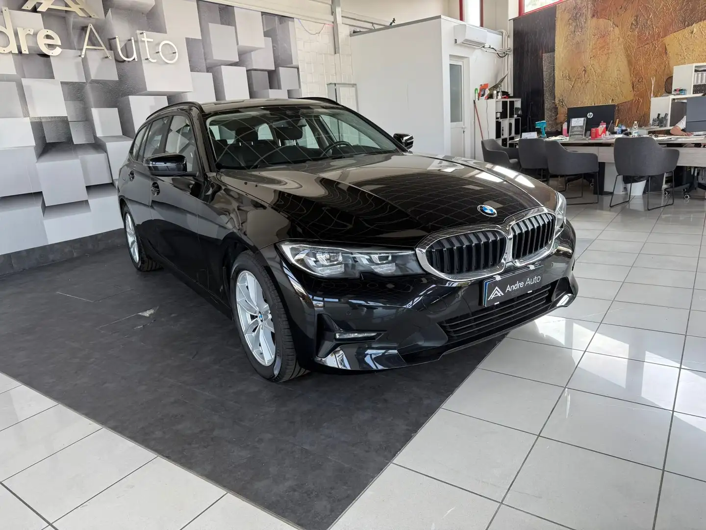 BMW 320 320d Touring mhev 48V xdrive BusinesAdvantage auto Noir - 2