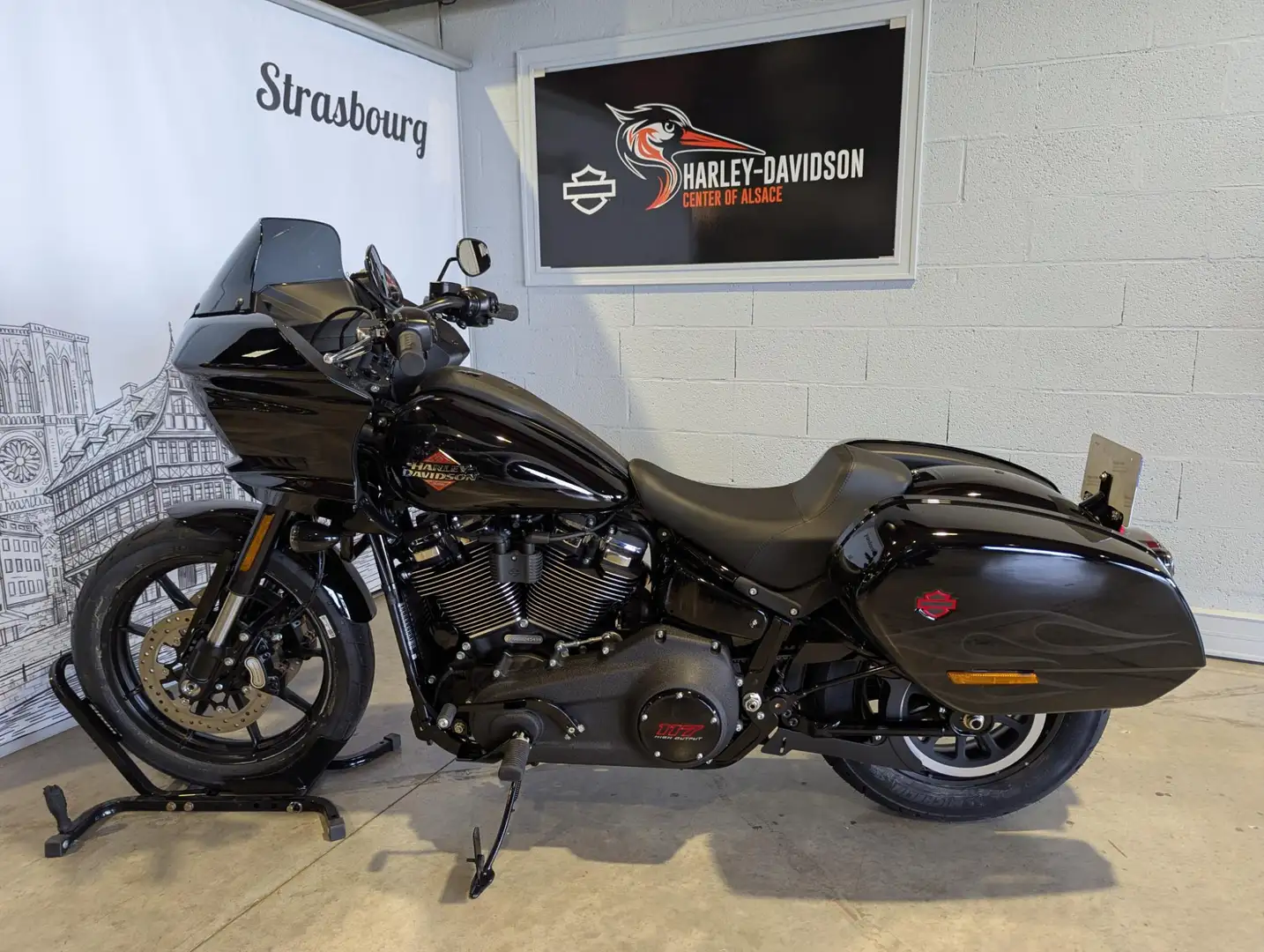 Harley-Davidson Low Rider Negro - 2