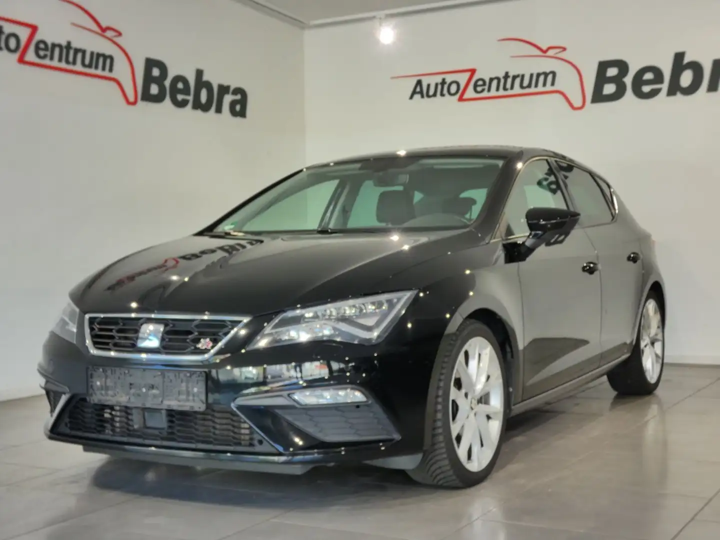 SEAT Leon FR 2.0 TSI DSG LED/Navi/Virtual/Kamera/ACC Schwarz - 1