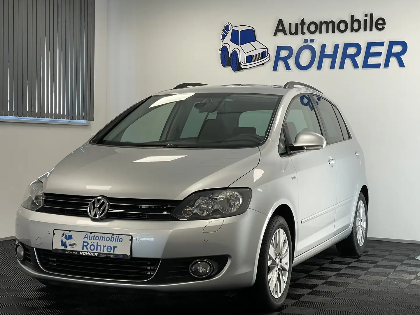 Volkswagen Golf Plus 1.2 TSI Life Einparkhilfe Sitzheizung Silber - 1