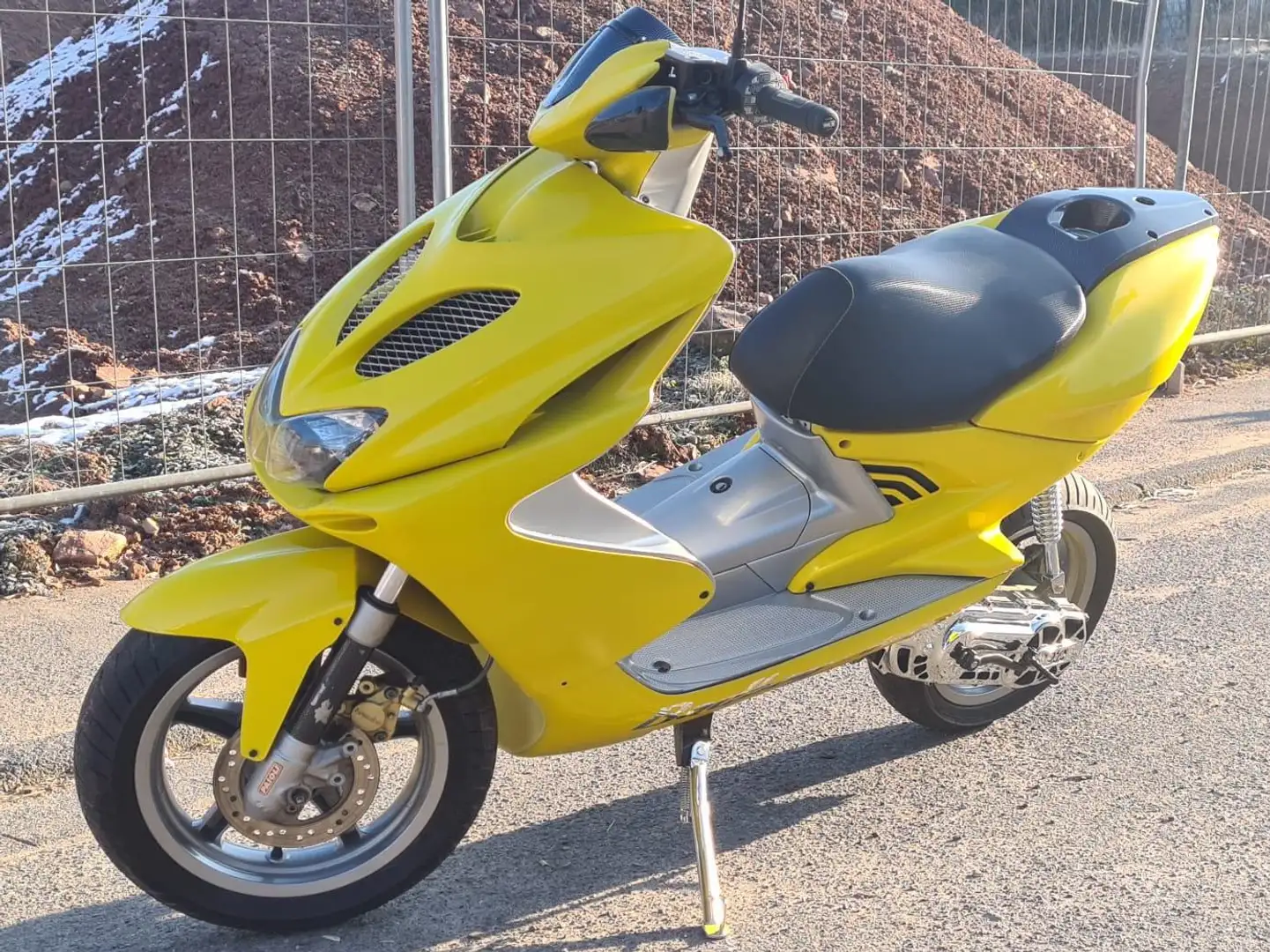 Yamaha Aerox MBK Gelb - 2