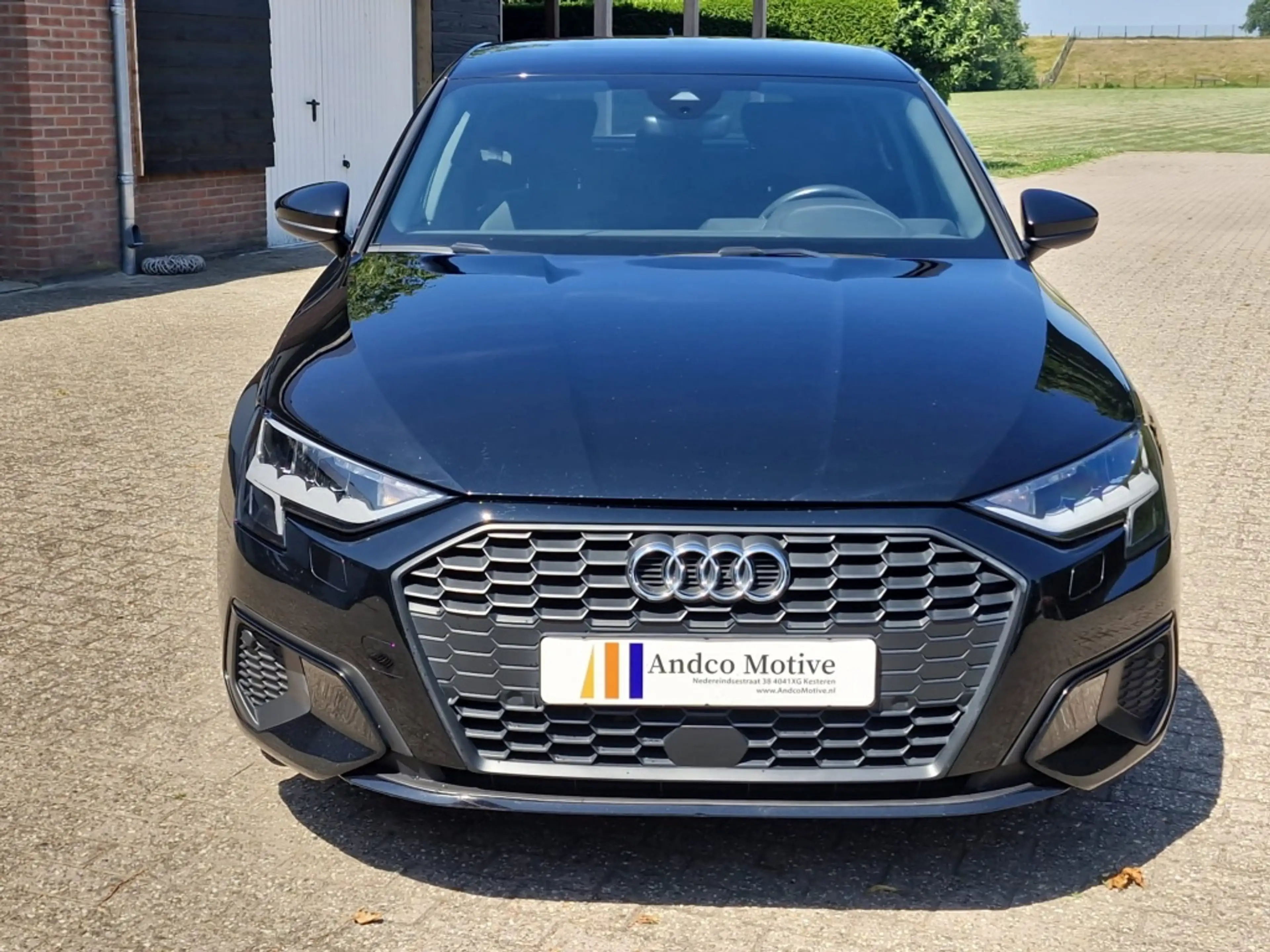 Audi A3 Sportback 35 TFSI Sportback 35 TFSI NOVC-HEV Totaa — photo 5