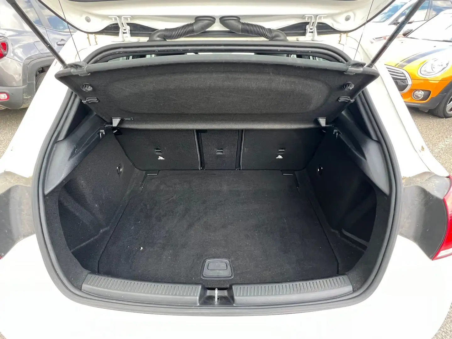 Mercedes-Benz A 200 Classe 7G-DCT Progressive Line - 1