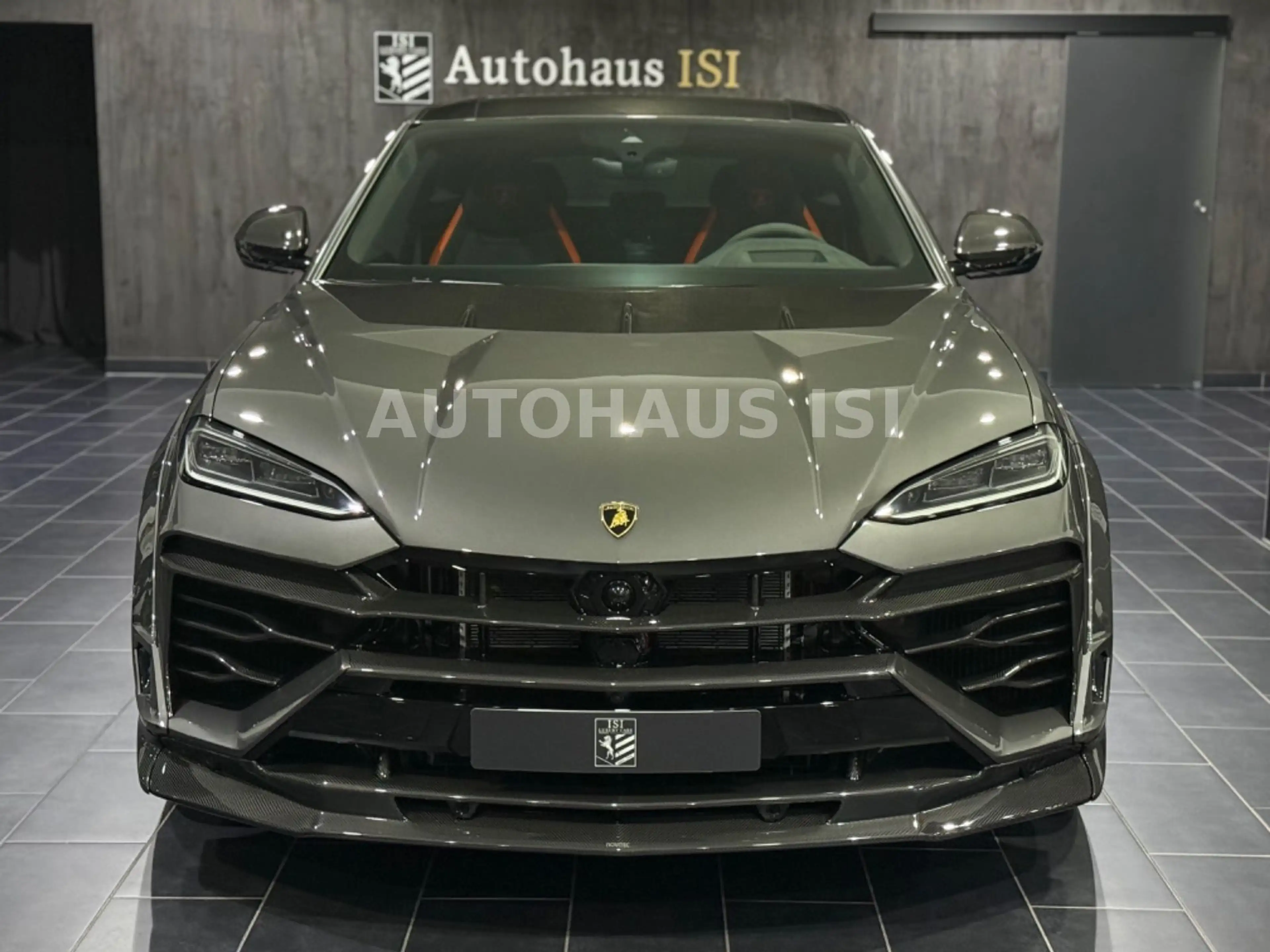 Lamborghini Urus SE NOVITEC ESTESO WIDEBODY, FULL CARBON, 23" — photo 12