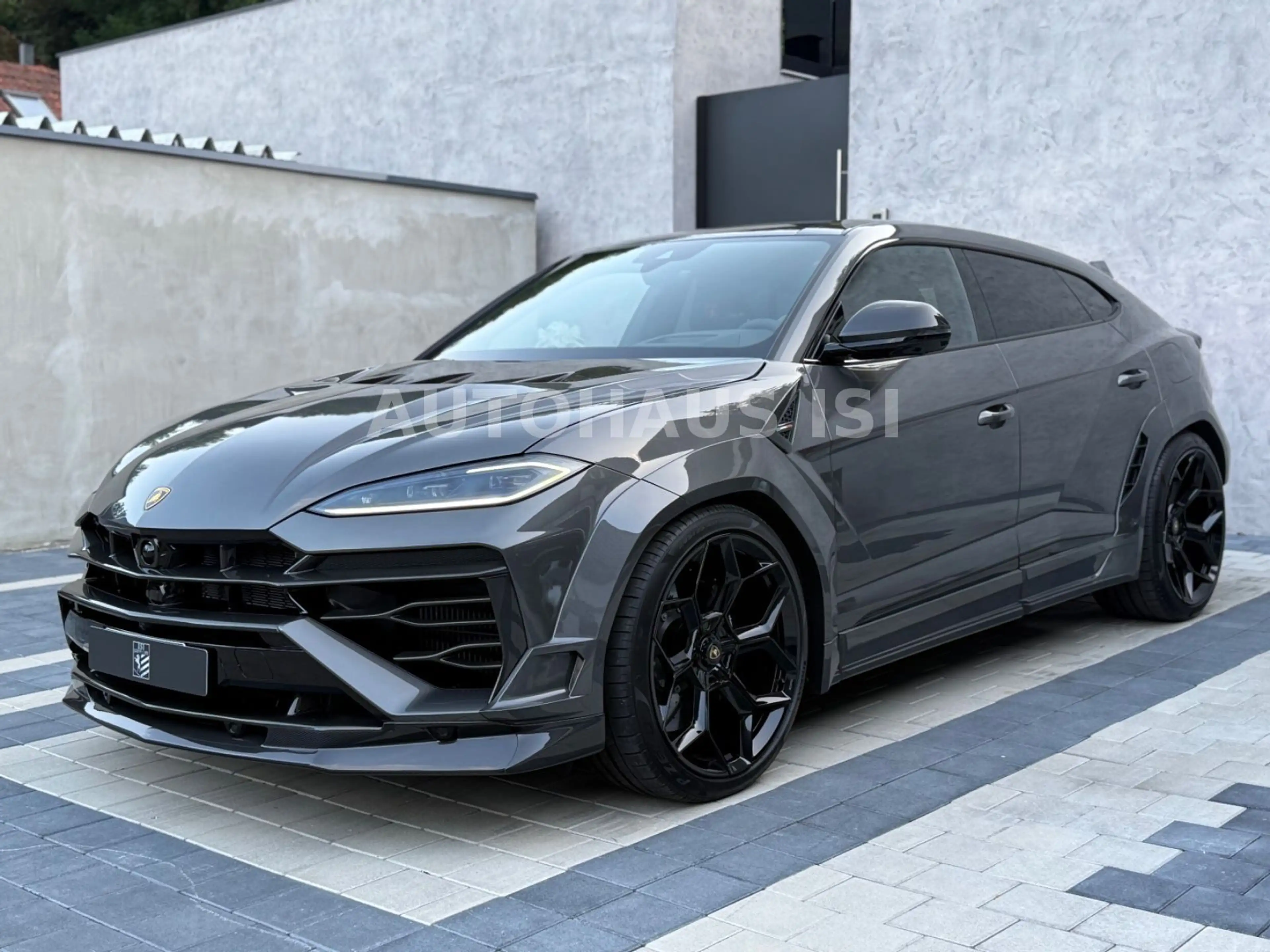Lamborghini Urus SE NOVITEC ESTESO WIDEBODY, FULL CARBON, 23"