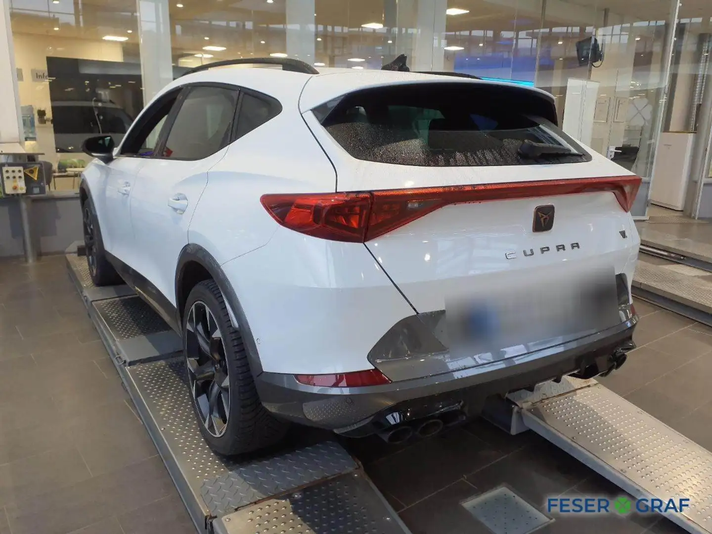 CUPRA Formentor VZ 2.0 TSI 4Drive DSG el.Heckklappe / Panorama Sch Weiß - 2