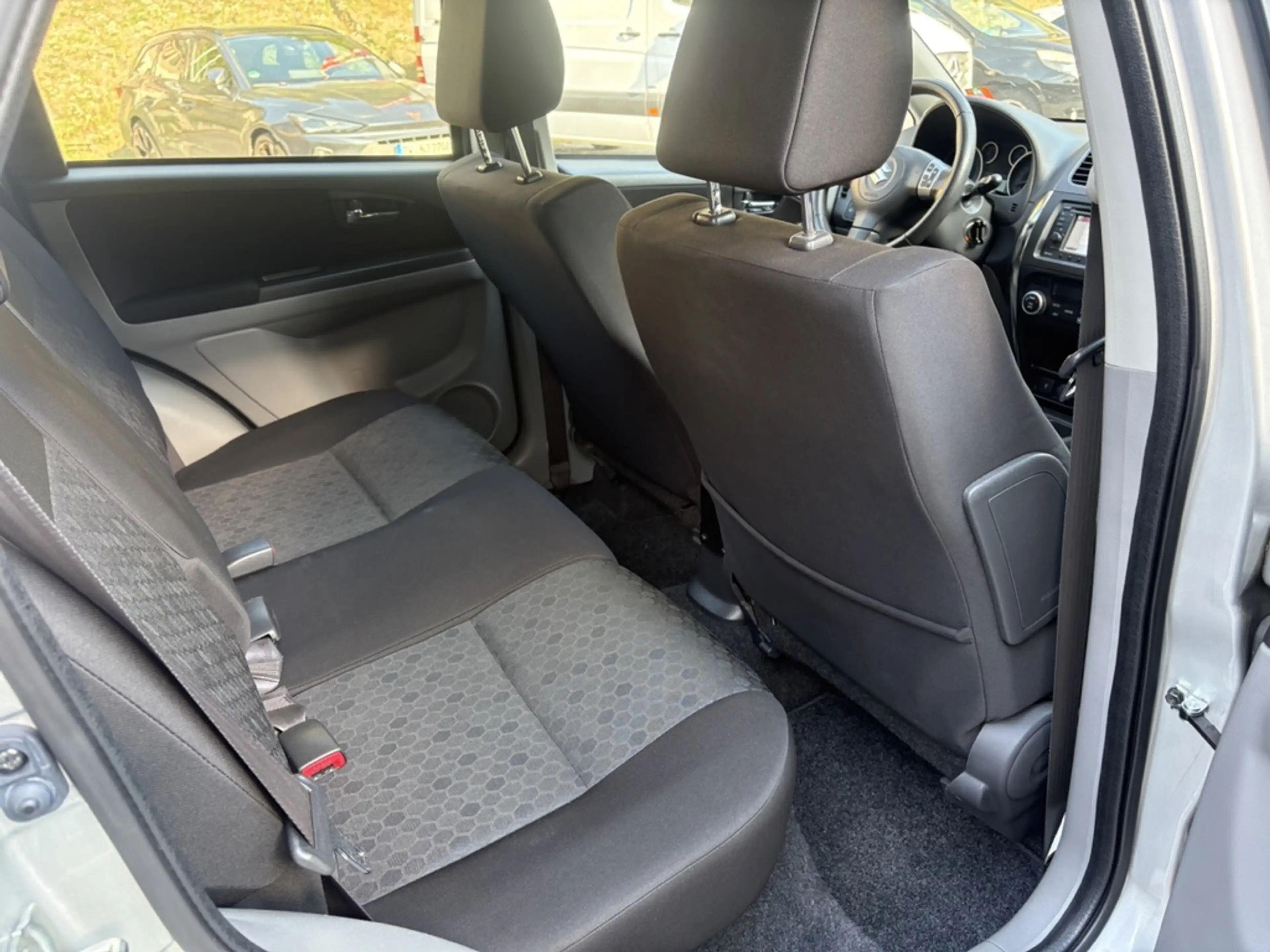Suzuki SX4 Club 4x4 — photo 6