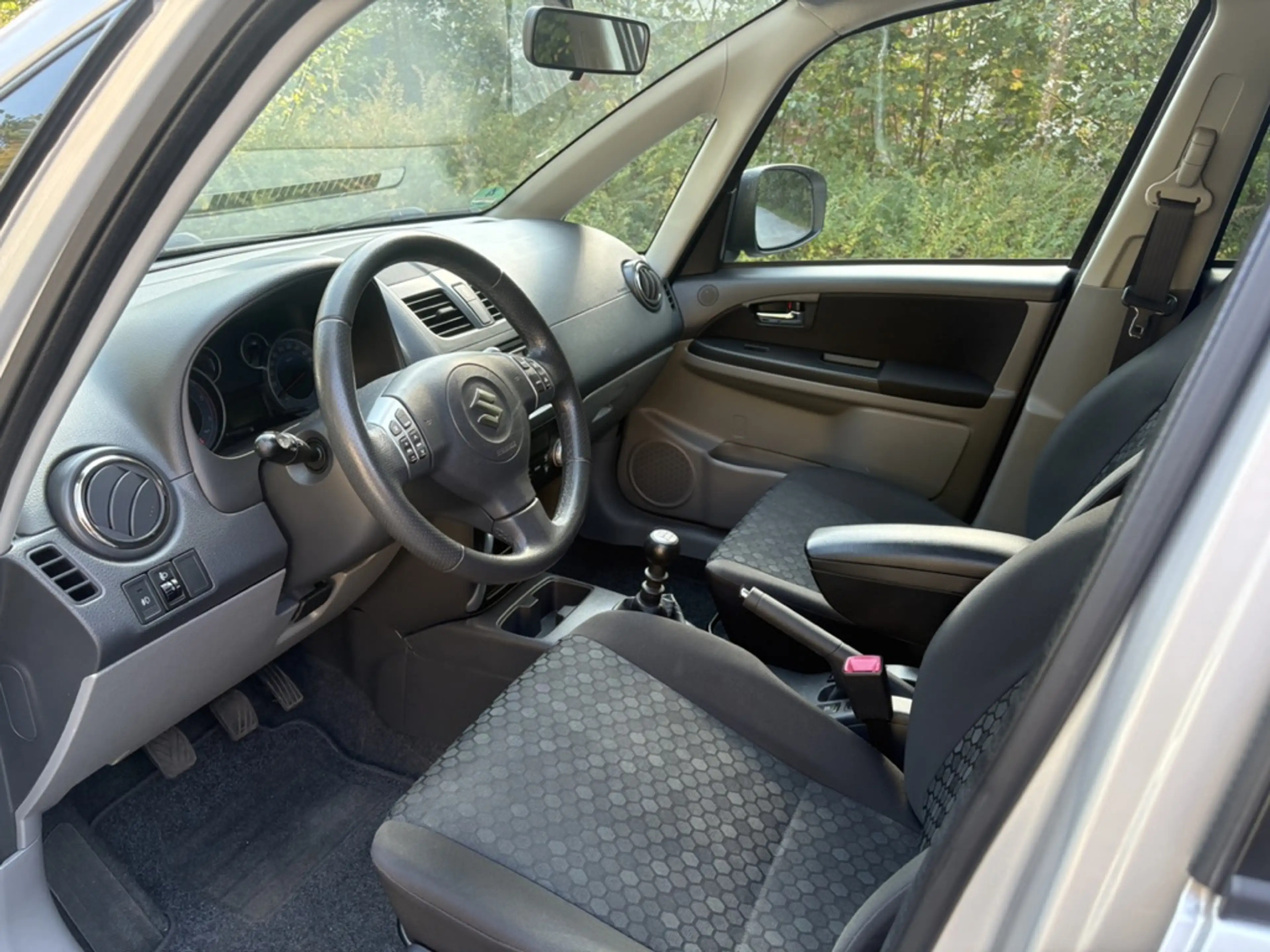 Suzuki SX4 Club 4x4 — photo 7