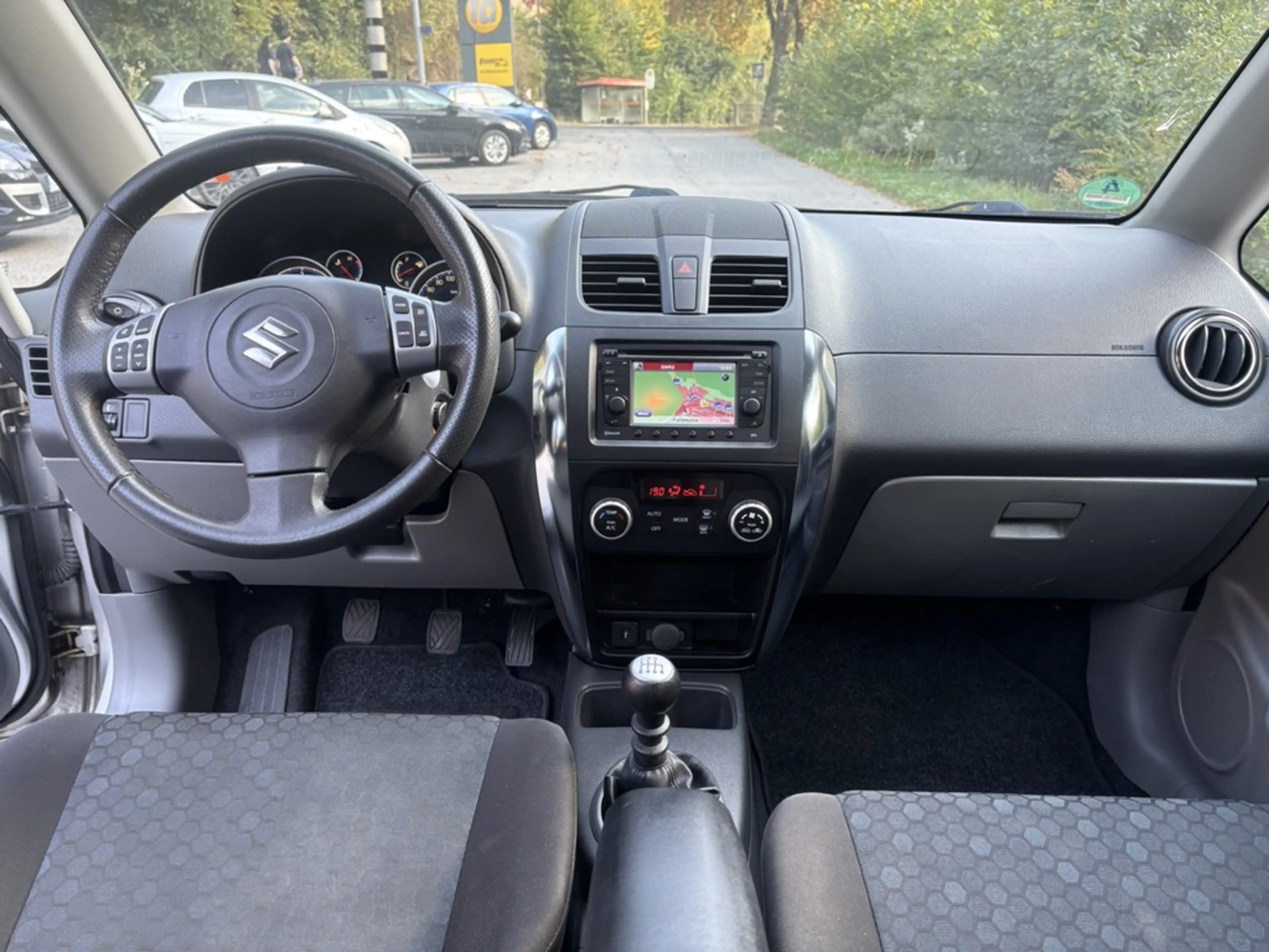 Suzuki SX4 Club 4x4 — photo 10