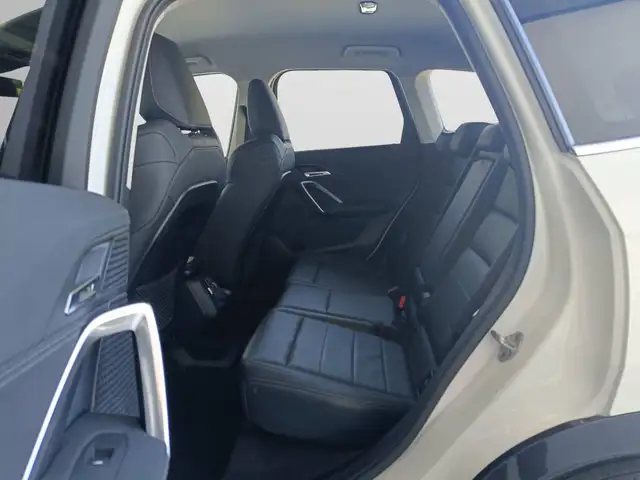 BMW X1 view 9