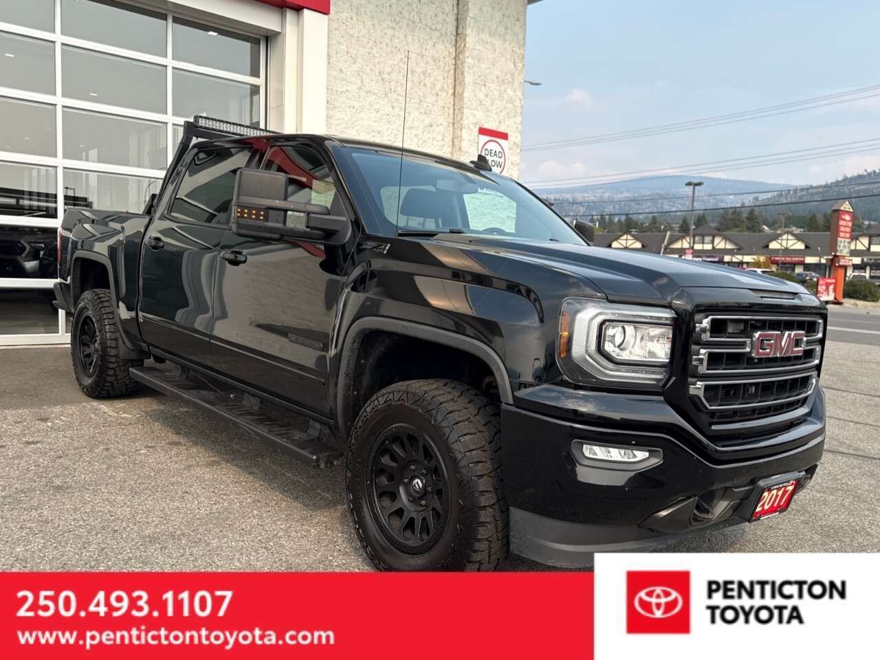 2017 GMC Sierra 1500 4WD Crew Cab Short Box SLE