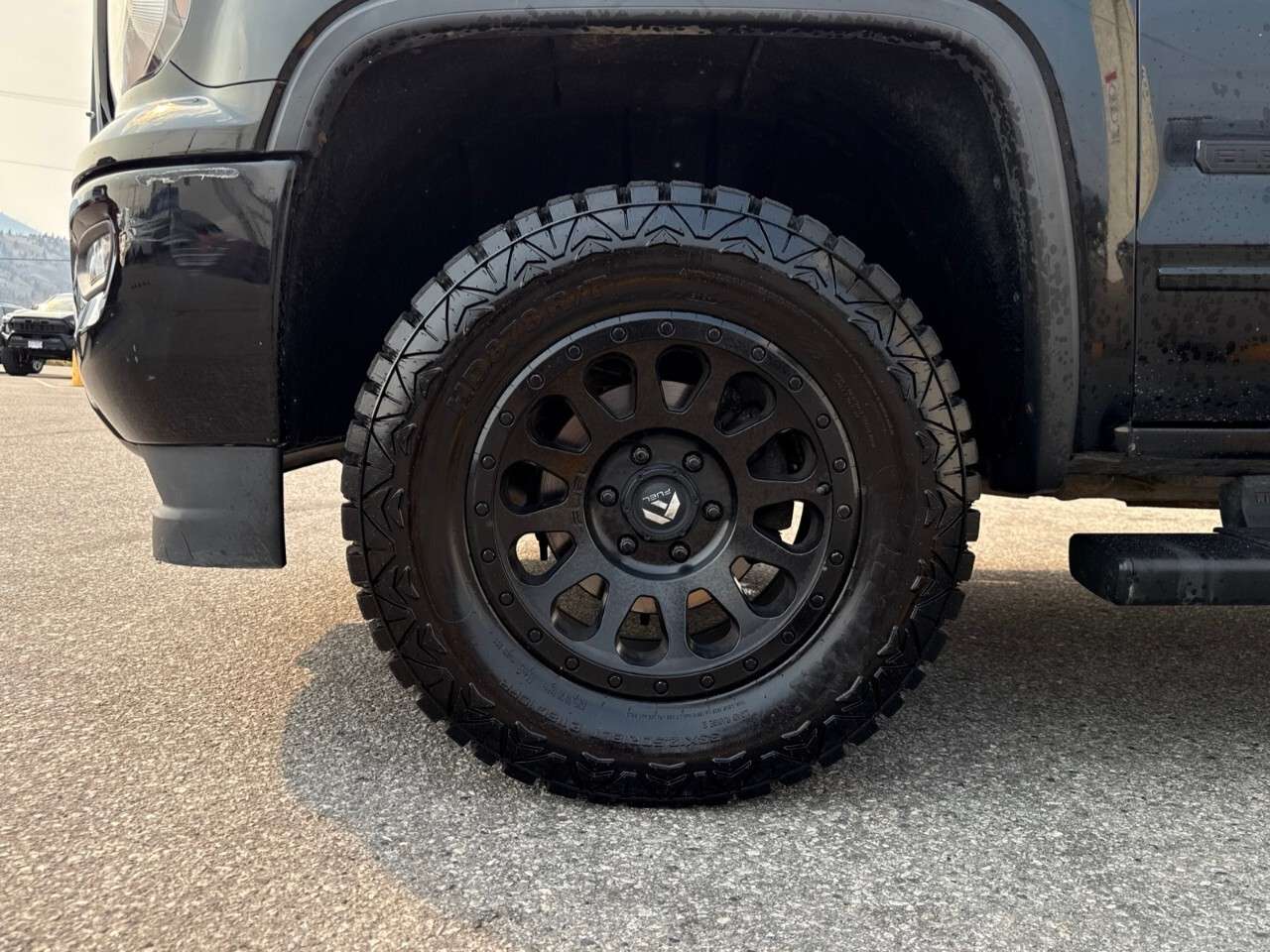2017 GMC Sierra 1500 4WD Crew Cab Short Box SLE — снимка 1