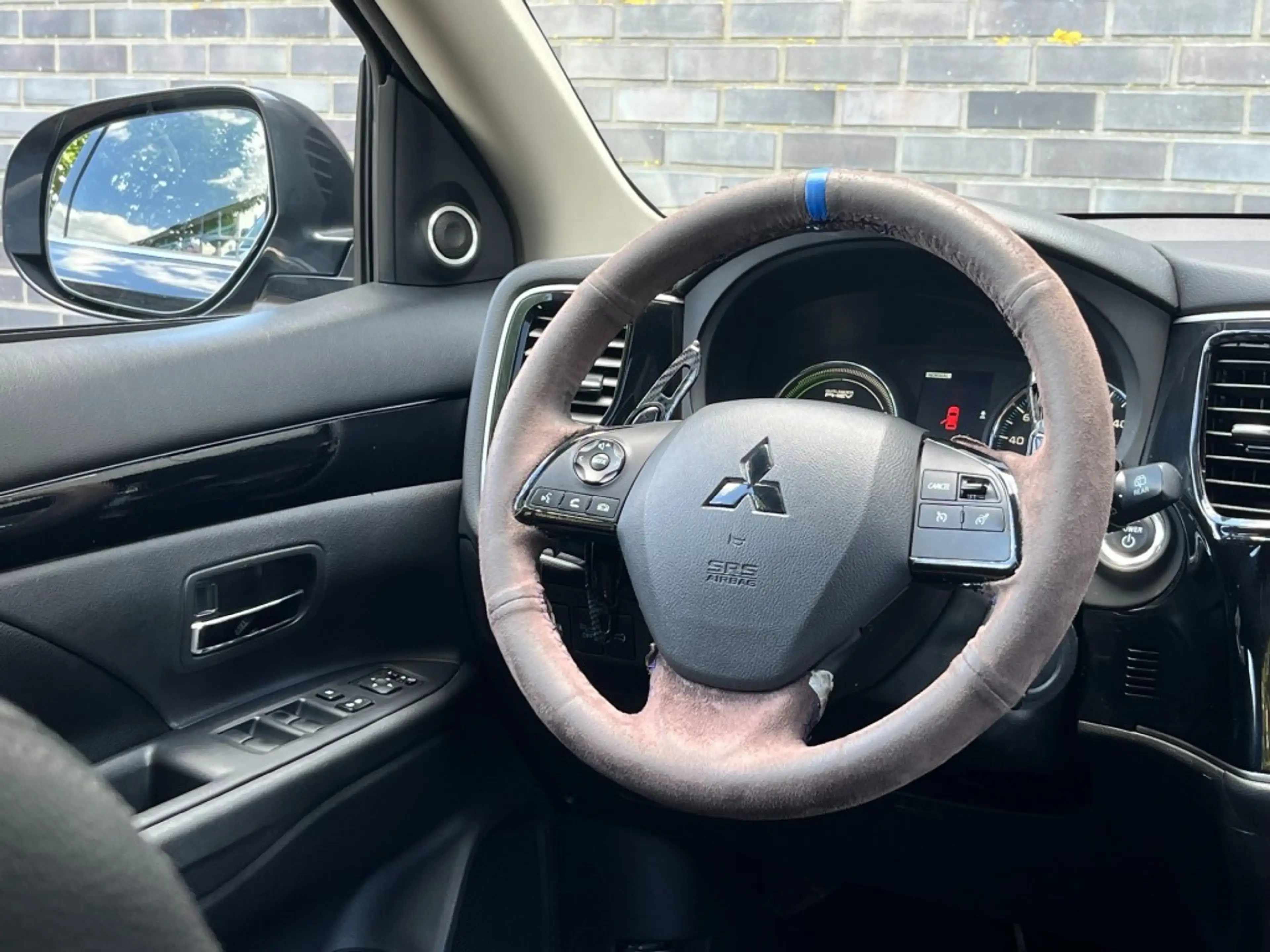 Mitsubishi Outlander 2.0 PHEV INST - LEDER - SCH./KANT.DAK - BLACK ON B — photo 8