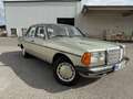 Mercedes-Benz 230 E Automatik - thumbnail 2