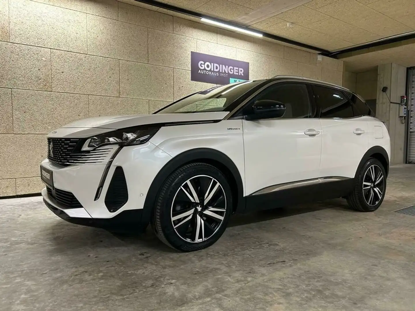 Peugeot 3008 GT 4WD Hybrid4 300 Weiß - 2