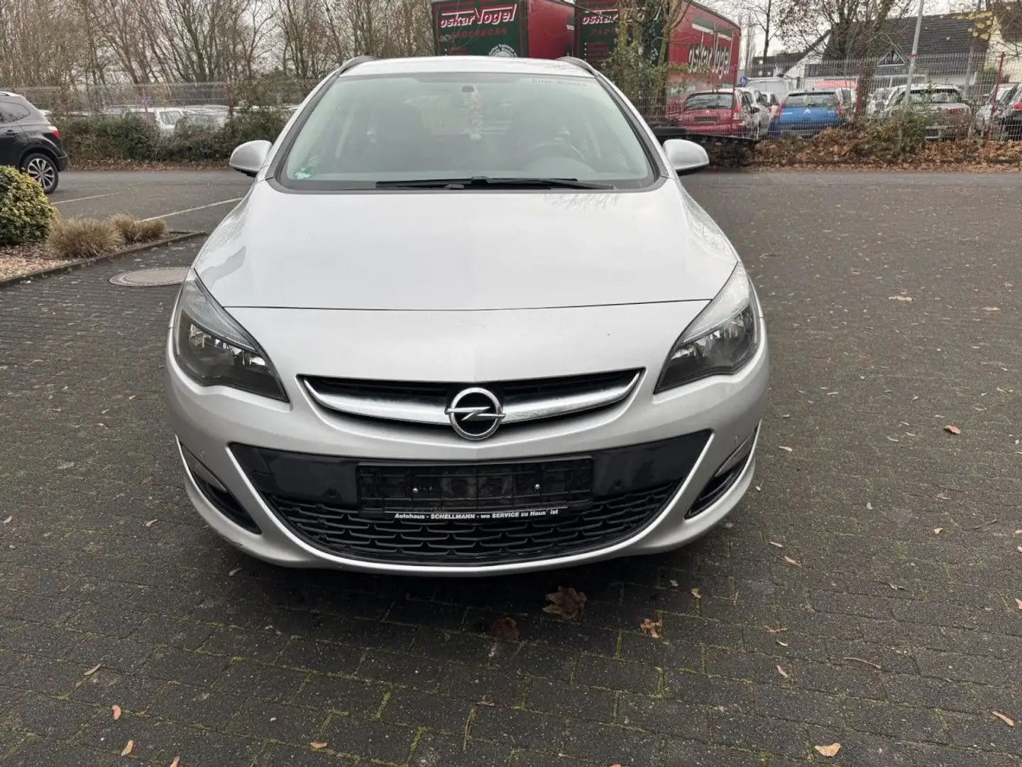 Opel Astra J Sports Tourer Edition Klima Navi Silber - 2