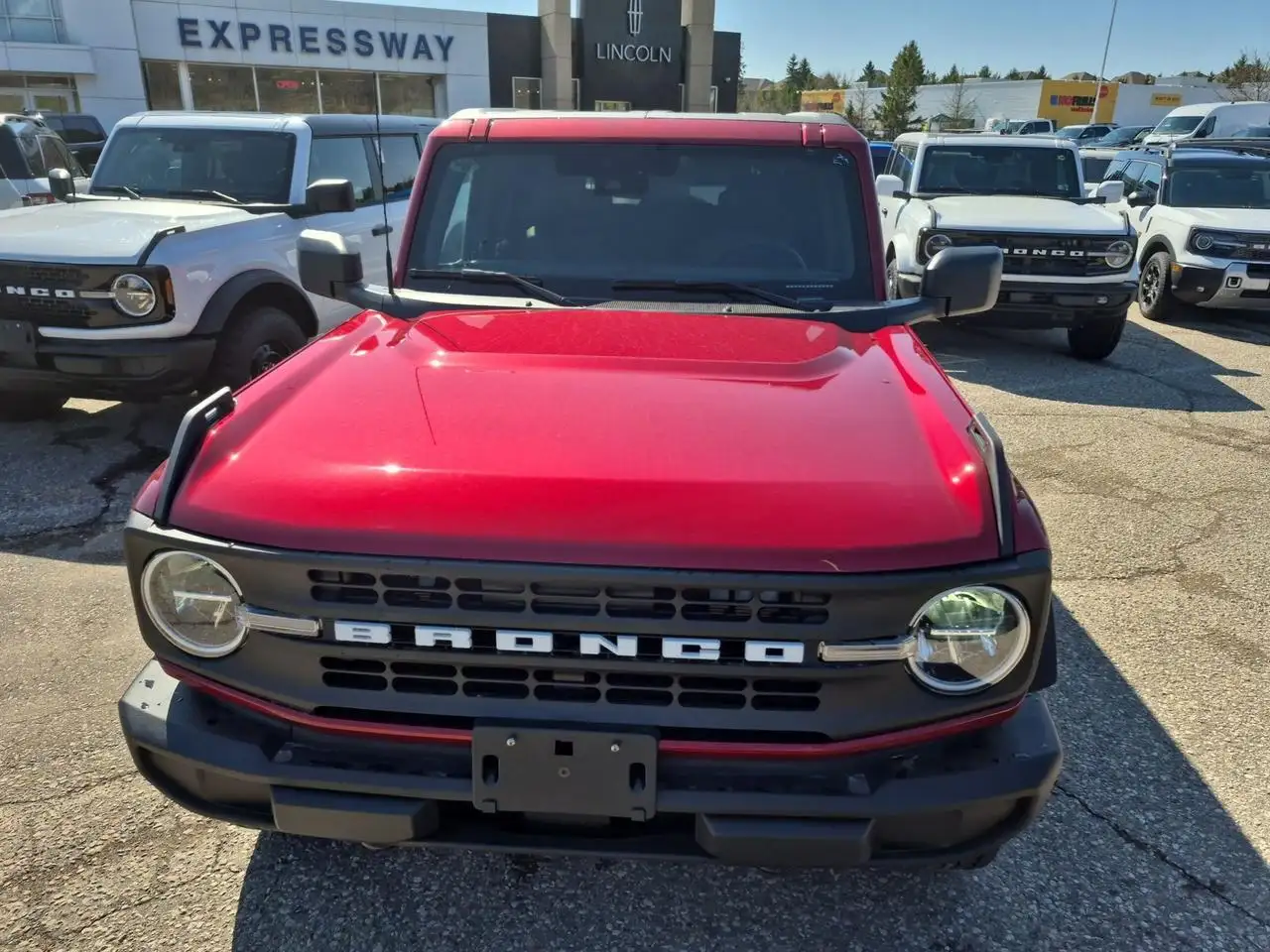 Ford Bronco снимка Ford Bronco