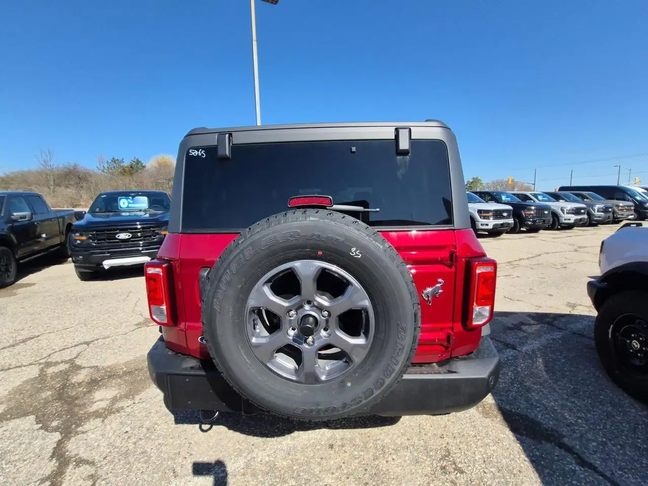 Ford Bronco снимка Ford Bronco