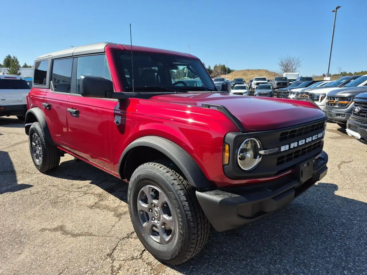 Ford Bronco снимка Ford Bronco