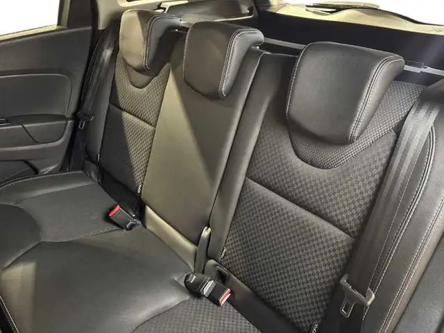 Renault Clio view 9