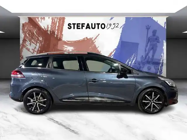 Renault Clio view 3