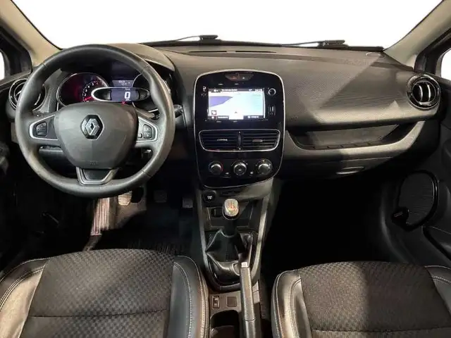 Renault Clio view 13