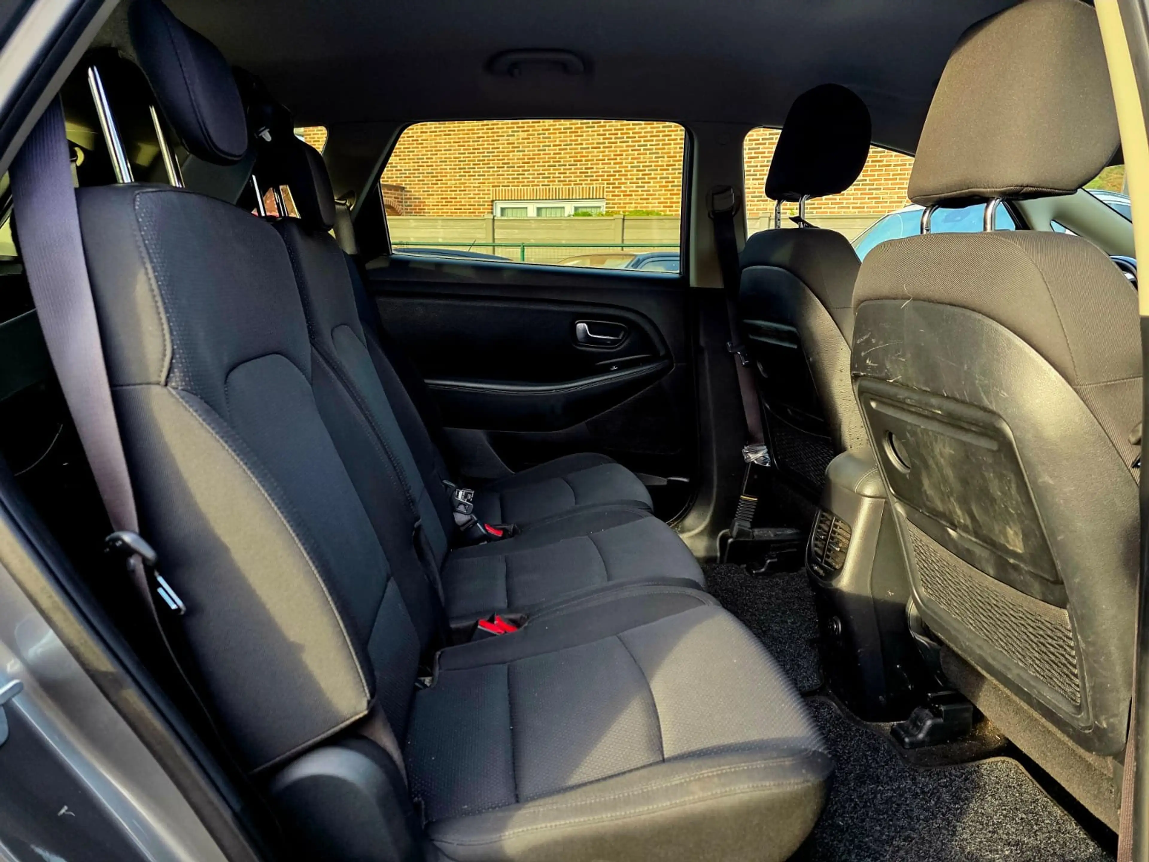Kia Carens 1.7 CRDi 7 Zitplaatsen Airco CruiseC Led ParkeerS — photo 11
