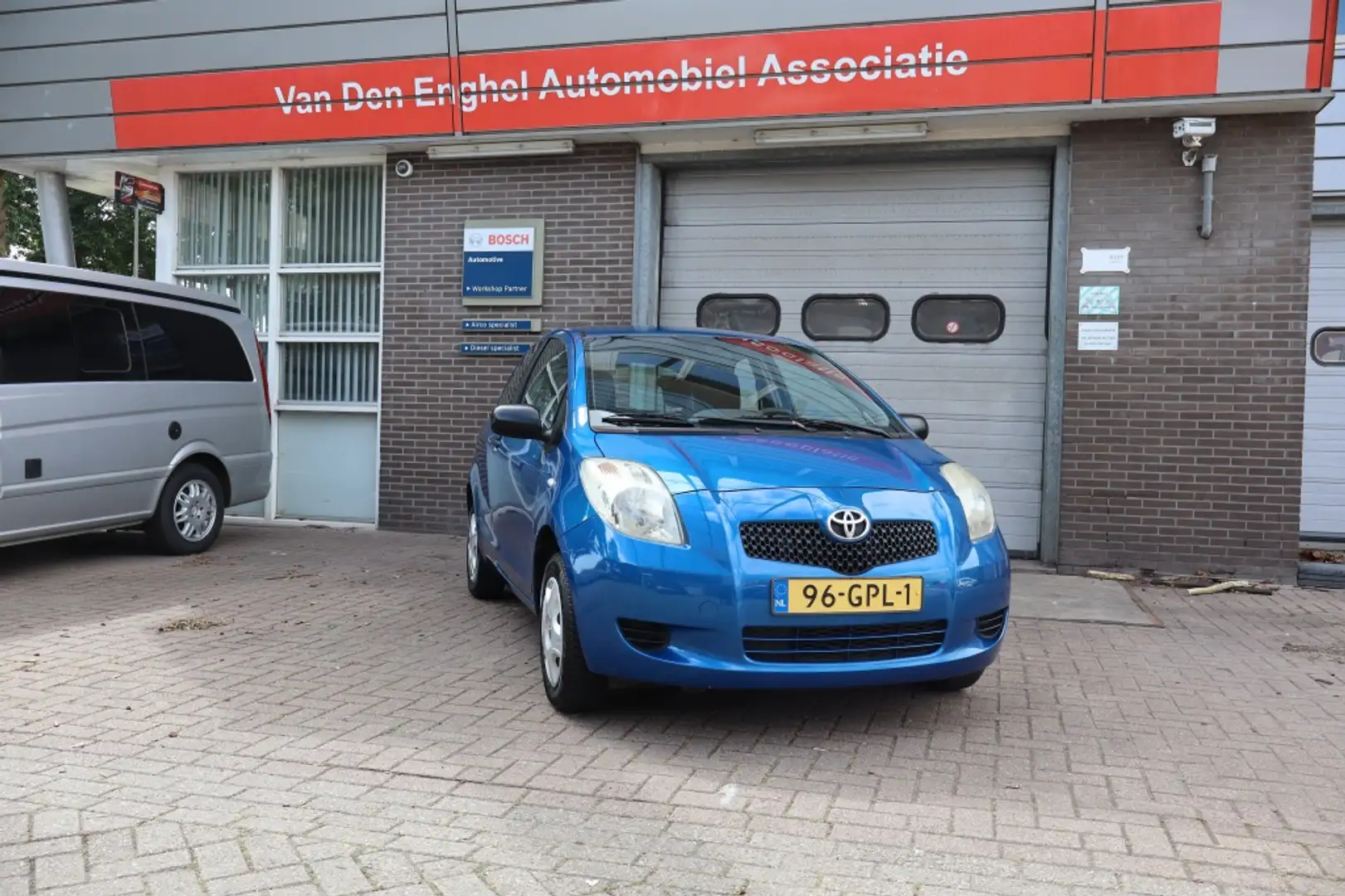 Toyota Yaris 1.0 VVTi + Blauw - 2