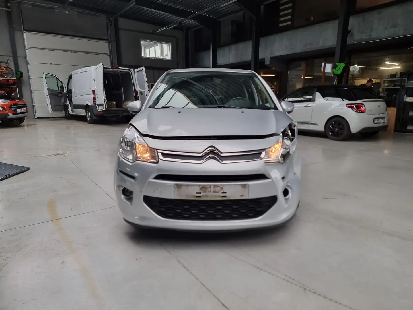 Citroen C3 C3 1.0 PureTech Seduction * ACCIDENTE - 2